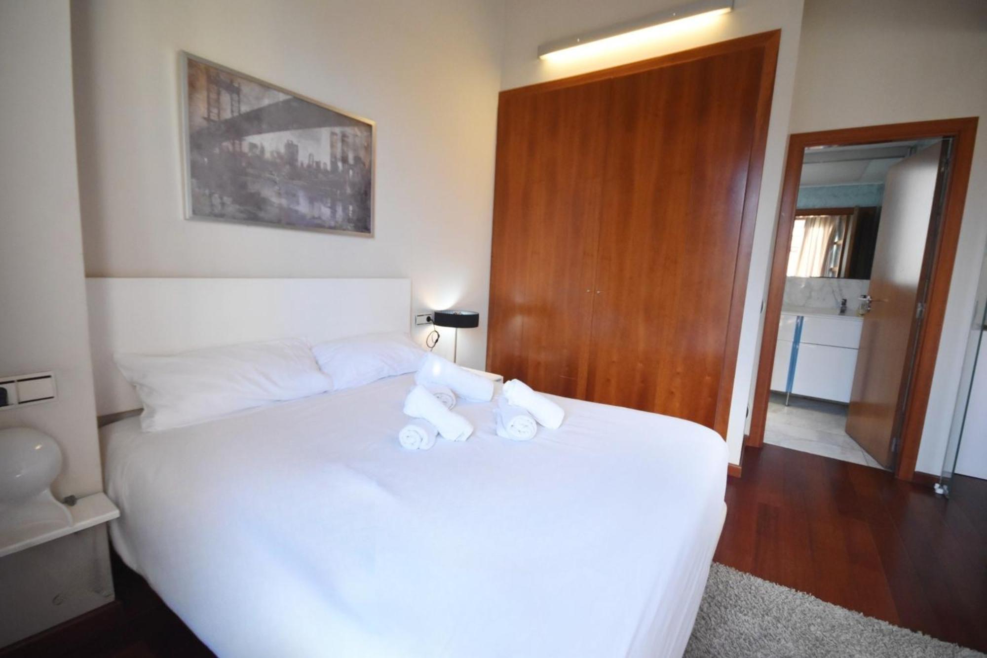 Bello Apartamento En La Plaza Del Tossal Valencia Bagian luar foto